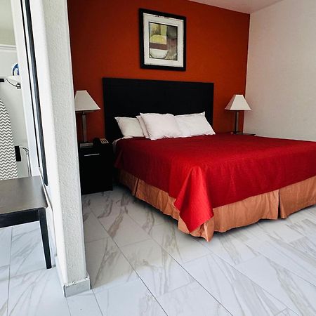 Lux Inn And Suites Three Rivers Exteriér fotografie