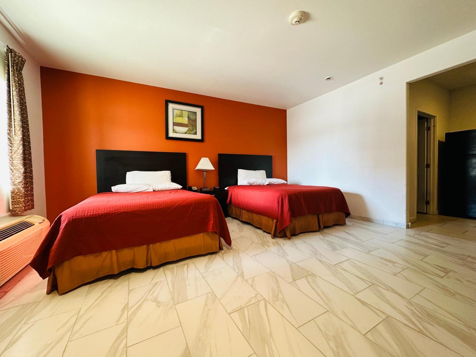 Lux Inn And Suites Three Rivers Exteriér fotografie