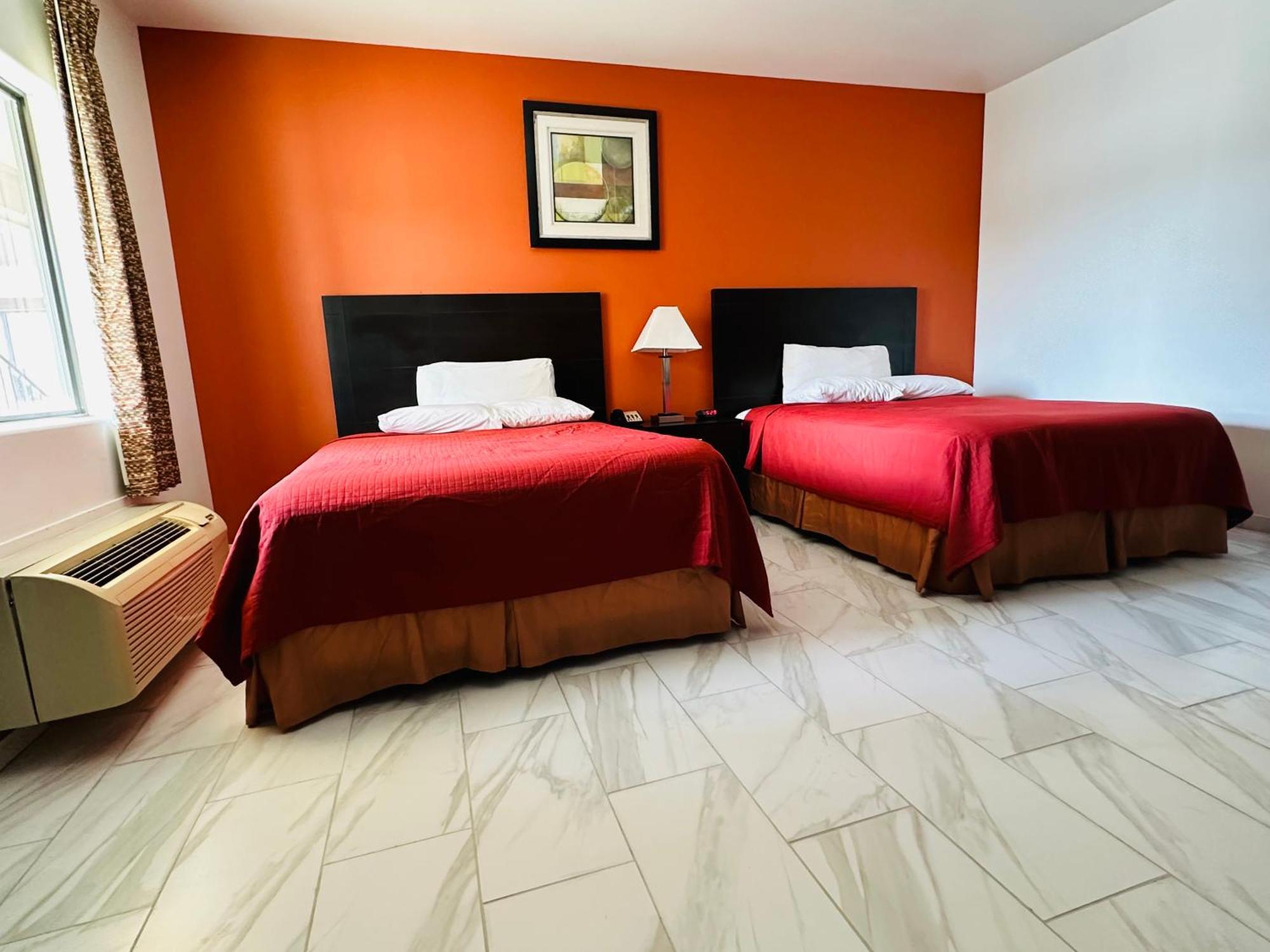 Lux Inn And Suites Three Rivers Exteriér fotografie