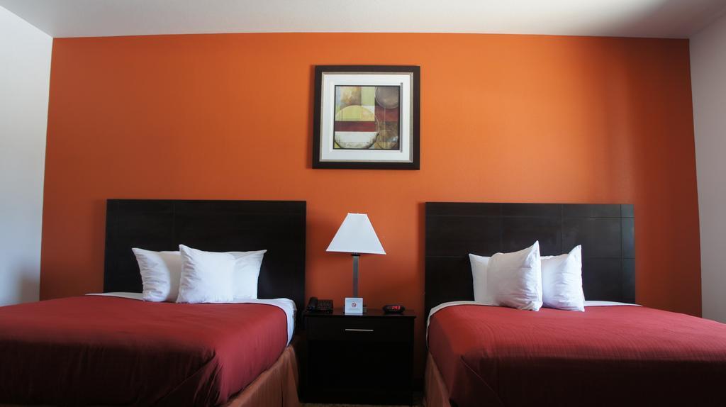 Lux Inn And Suites Three Rivers Exteriér fotografie